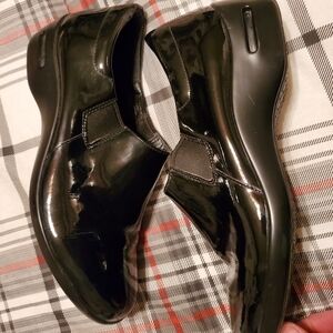 Cole Haan Womens 10 Black Patent Leather Waterproof Slip On Nike Air soles